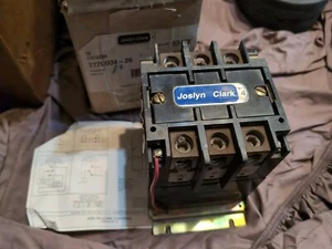 Joslyn Clark Contactor T77U034-26 / T77U03426 Size 4 3PH - Picture 1 of 16