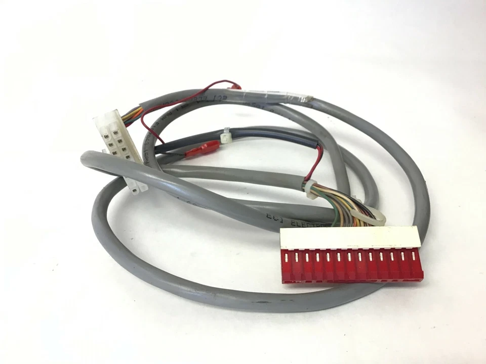 Life Fitness CSLR Classic Upright Bike Right Shroud W/Decal AK39-00136-0002 - Image 1 of 1