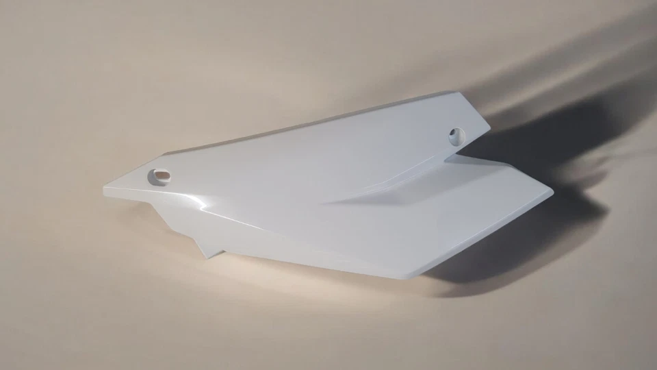 Original Seitenverkleidung links passend für SWM SM RS 125 300 500 - Bild 1 von 1