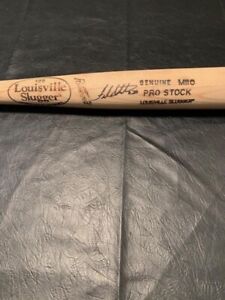 Frank White KC Royals signed used/pine tar/cracked authentic Rawlings bat
