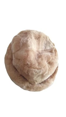 Gorro de piel sintética beige tostado talla única Ann Taylor Loft Foto 1 de 4