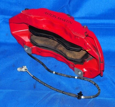 Pinza de freno delantera izquierda Aston Martin Rapide 2010-2015 roja ¡Bonita! Fabricante de equipos originales 40 k millas Foto 1 de 4