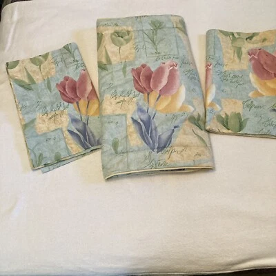 Cenefas florales Croscill (2) 86 x 17 (1) almohada King simulada azul rosa amarillo tulipán Foto 1 de 4