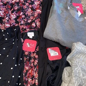Maternity XS S Fashion Box Bundle Lot 5 Piece Women Clothing Dress Sweater - Picture 1 of 12