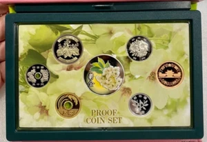 Japan 2017 Proof Set Kirschblütenansicht mit 20 Gramm Silber Glitzermedaille - Bild 1 von 6