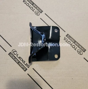 Toyota Jzx100 Left Front Sway Bar Mount Bracket Is300 48809-30031 Genuine OEM - Picture 1 of 2