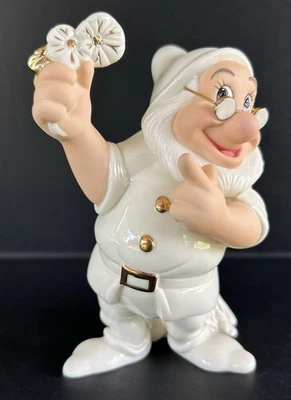 Snow White Seven Dwarves Lenox Disney Showcase Doc Figurine 5" Ivory Porcelain - Image 1 of 4