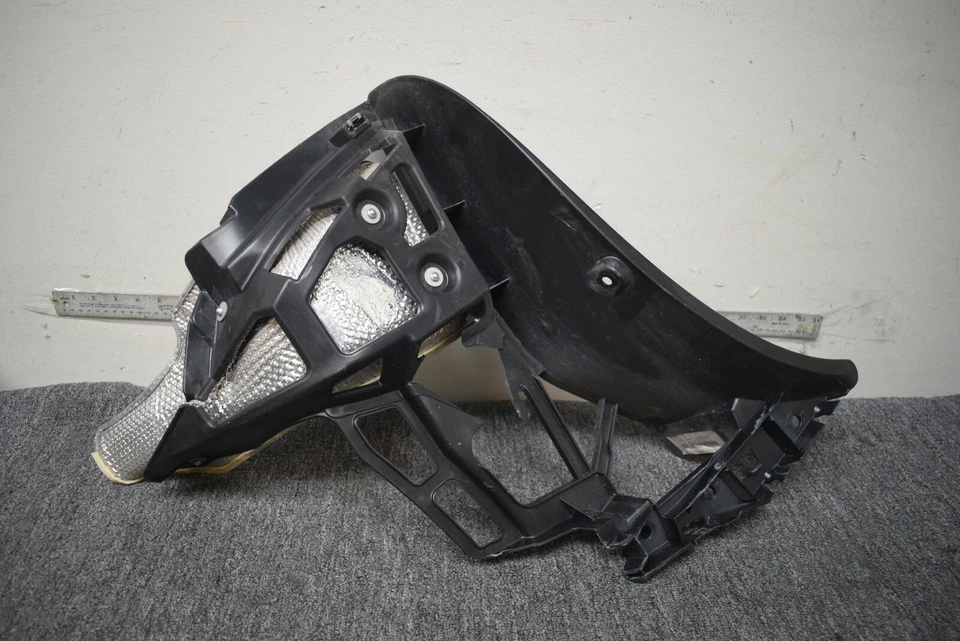 Porsche Cayman 2014-2016 soporte lateral OEM de fábrica Foto 1 de 4