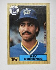 2017 Topps Rediscover Stamped Buyback 1987 #561 Rey Quinones