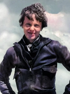 Impresión fotográfica tintada en color raro AMELIA EARHART / Elige el tamaño - Imagen 1 de 1