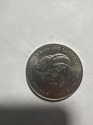 1981 Commemorative Crown Coin H.R.H. Prince Charles And Lady Diana Spencer Uncir - Image 1 of 4