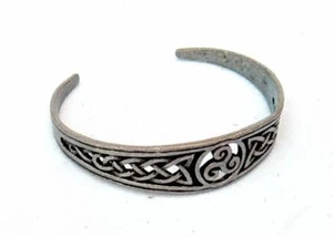 Brazalete Triskele Celta Bronce Plateado Joyería - NUEVO - Imagen 1 de 1
