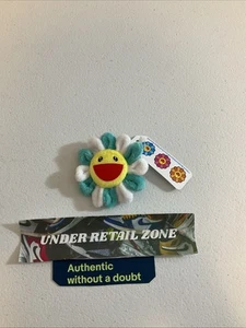 Pin de felpa Takashi Murakami flor verde cian TMKK - Imagen 1 de 4