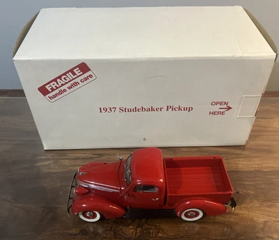 Danbury Mint 1937 Studebaker Pickup Truck 1:24 Scale Die-Cast With Box - Read - Image 1 of 4