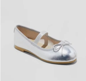 Cat & Jack Toddler Girls' Sz 10 Ballet Flats Silver Nora Slip-On Shoes New - Picture 1 of 1