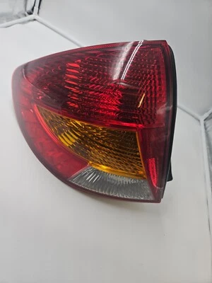 Kia Rio Wagon 2002 LH luz trasera izquierda del lado del conductor lámpara de freno OEM envío gratuito Foto 1 de 3