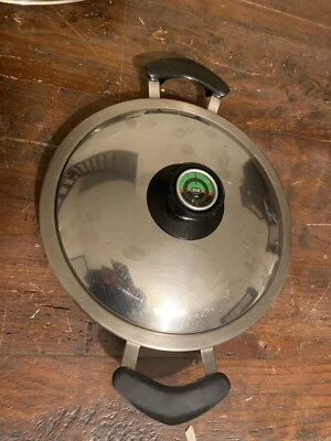 padella bistecchiera amc 24 cm con coperchio e pomello visioterm altezza 2,5 cm - Immagine 1 di 3
