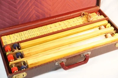 Vtg 1940s Bakelite Mahjong Set 156 Translucent Butterscotch Tiles w/ 5 Racks - Image 1 of 4