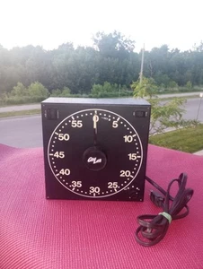 GraLab Darkroom Timer Model 300, Tested, Works, Good Buzzer, Great Condition - Picture 1 of 4