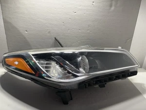 2015 2016 2017 Hyundai Sonata OEM Headlight Right Passenger Halogen 92102-C2000 - Picture 1 of 22