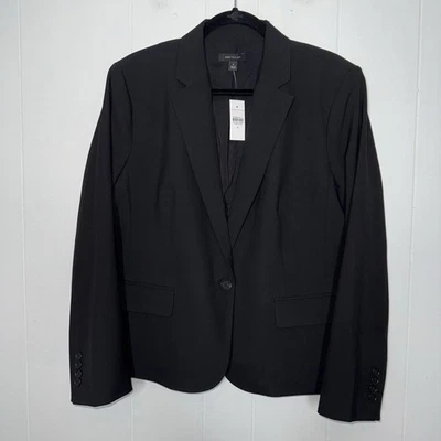 Ann Taylor Women’s The Notched One Button Blazer in Seasonless Stretch Black 18 - Image 1 of 4