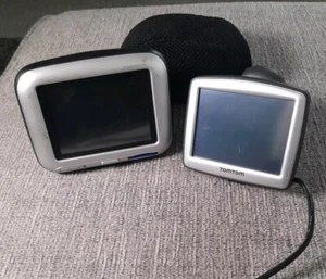 Tomtom Go 500 / Tomtom One Navi Konvolut 2 Stück - Bild 1 von 7
