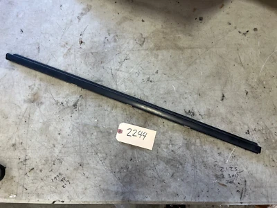 1993 - 1998 年丰田 T 100 乘客侧窗外带 Weatherstrip #2244 — 第 1/2 张图片