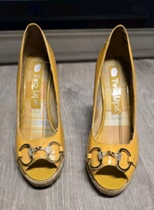 Two Lips Bossy Women's Yellow Leather Open-toe Heels Size 6.5 - Picture 1 of 12