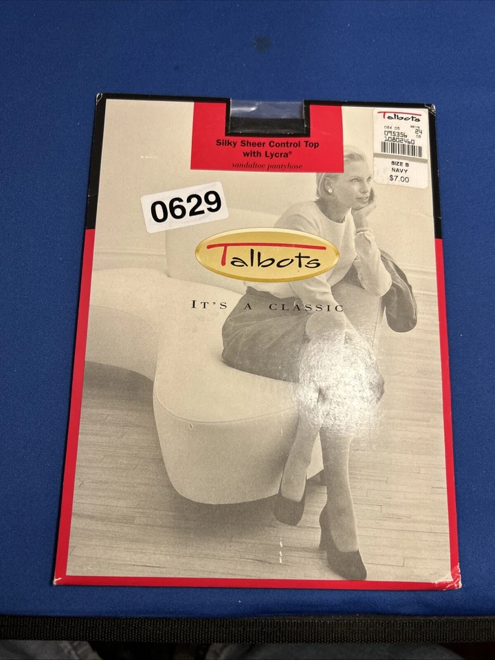 Pantimedias Talbots sedosas transparentes control superior con lycra talla B azul marino sandalia pantimedias Foto 1 de 3