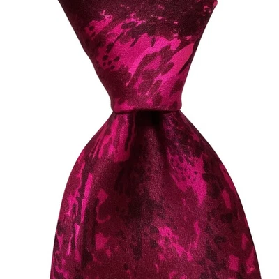 Gravata masculina 100% seda BRIONI ITÁLIA designer de luxo geométrica rosa/borgonha em excelente estado usado - Imagem 1 de 3