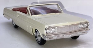AMT Promo 1964 Chevrolet Impala Convertible 1/25 Ermine White w/Red Int XLNT+ - Picture 1 of 20