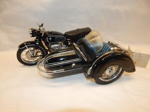 FRANKLIN MINT 1957 BMW R 50 MOTORCYCLE & SIDECAR UNBOXED 1:10