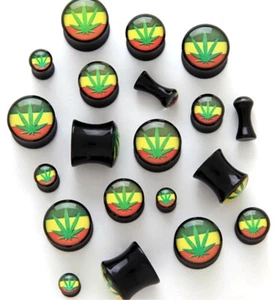 Pair of Pot Leaf Black Acrylic Plugs - Brand New - 8g 3.2mm - Picture 1 of 1