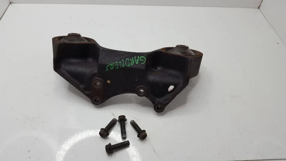 Soporte de montaje montaje diferencial trasero 2006 07 08 Suzuki Vitara Foto 1 de 4