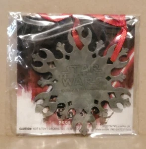 Disney Galactic Nights Star Wars Last Jedi Holiday Christmas Metal Ornament NEW - Picture 1 of 1