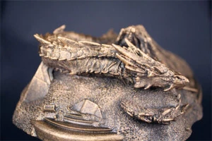 The Lord of the Rings Smaug Imitation Bronze Statue Resin Ornament Model Gift - Picture 1 of 7
