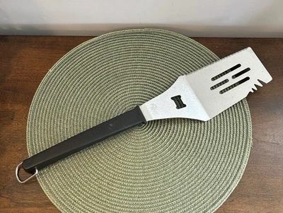 The Pampered Chef Bar-B-Boss Grilling Spatula Multi Tool No Cover. In VGUC. - Image 1 of 4