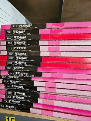 3M Framed Privacy Filter 20" Widescreen Monitor (16:10 - 17.7" x 11") (PF200W1F) - Image 1 of 4