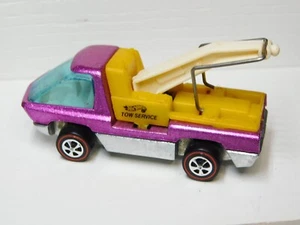 The Heavyweights Tow Truck Hot Wheels Redline Top Shelf Restoration Pink - Picture 1 of 5
