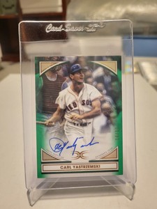 Carl Yastrzemski 2022 Topps Definitive Collection GREEN Auto /10