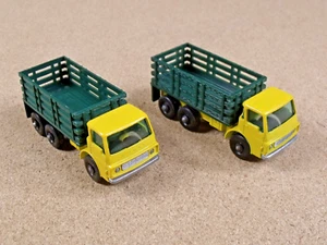 2 OLD VINTAGE LESNEY MATCHBOX # 4 DODGE STAKE TRUCKS - Picture 1 of 6