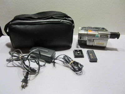 Sony Handycam CCD-TRV57 8mm Analog Camcorder - Image 1 of 4