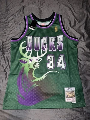Camiseta deportiva para hombre Mitchell & Ness Ray Allen 96-97 Milwaukee Bucks NBA Swingman grande  Foto 1 de 3