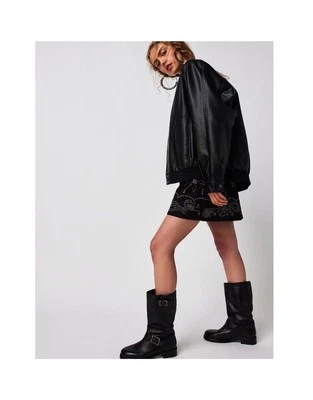 Botas de motociclista FREE PEOPLE para mujer 'Ride Or Die Engineer' hebilla de cuero negro Foto 1 de 4
