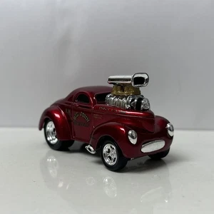 1941 41 Willys Coupe Collectible 1/64 Scale Diecast Diorama Model - Picture 1 of 4