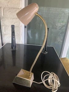 HAMILTON INDUTRIES gooseneck desk lamp / reading lamp ( 2059 ) works great - Picture 1 of 12