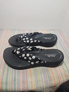 CLARKS Cloudsteppers Arla Glison Flip-Flops Black/Sunflowers Wms 8 - Picture 1 of 3