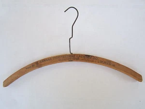 Vintage Wooden Clothes Hanger KANSAS INDEPENDENT LAUNDRY CO [Z80] - Picture 1 of 3