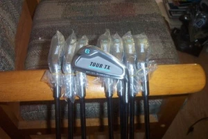 BRAND NEW Spalding Tour TX midsize 3-pw irons steel shaft lady RH - Picture 1 of 1