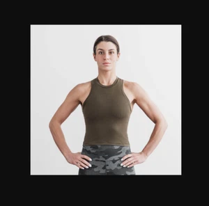 NOBULL Women's Blended Merino Wool Tank - Army Green - M - NWT - Picture 1 of 2